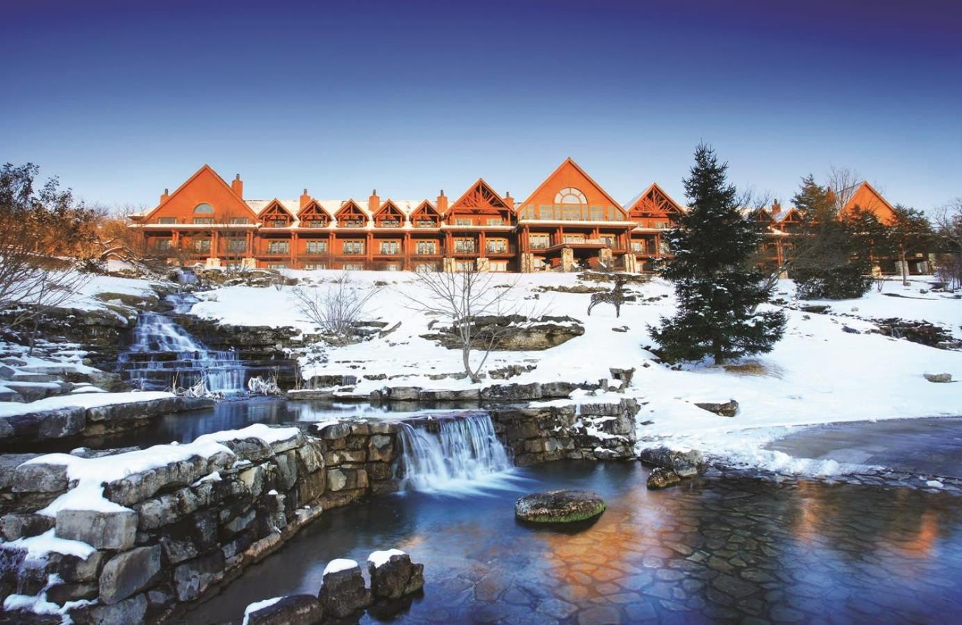 Penthouse Thousand Hills Golf Front Condo With Pool Close To 76 And Sleeps 8 Branson Exterior foto
